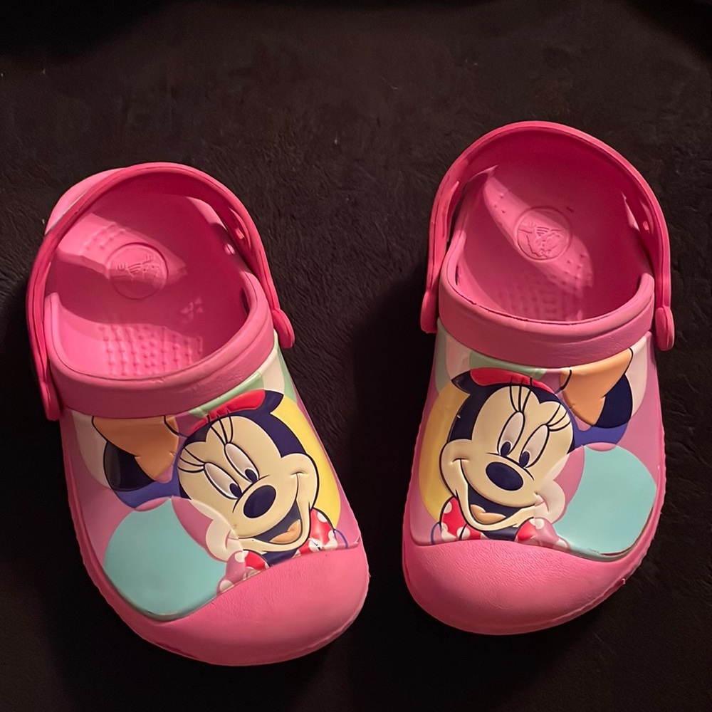Minnie Mouse Crocs